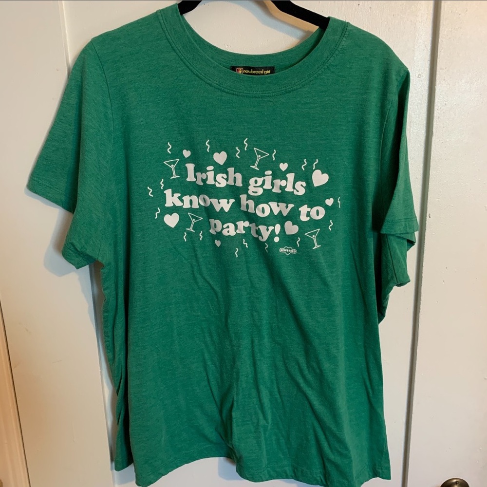 Irish Girls Know How to Party tee
